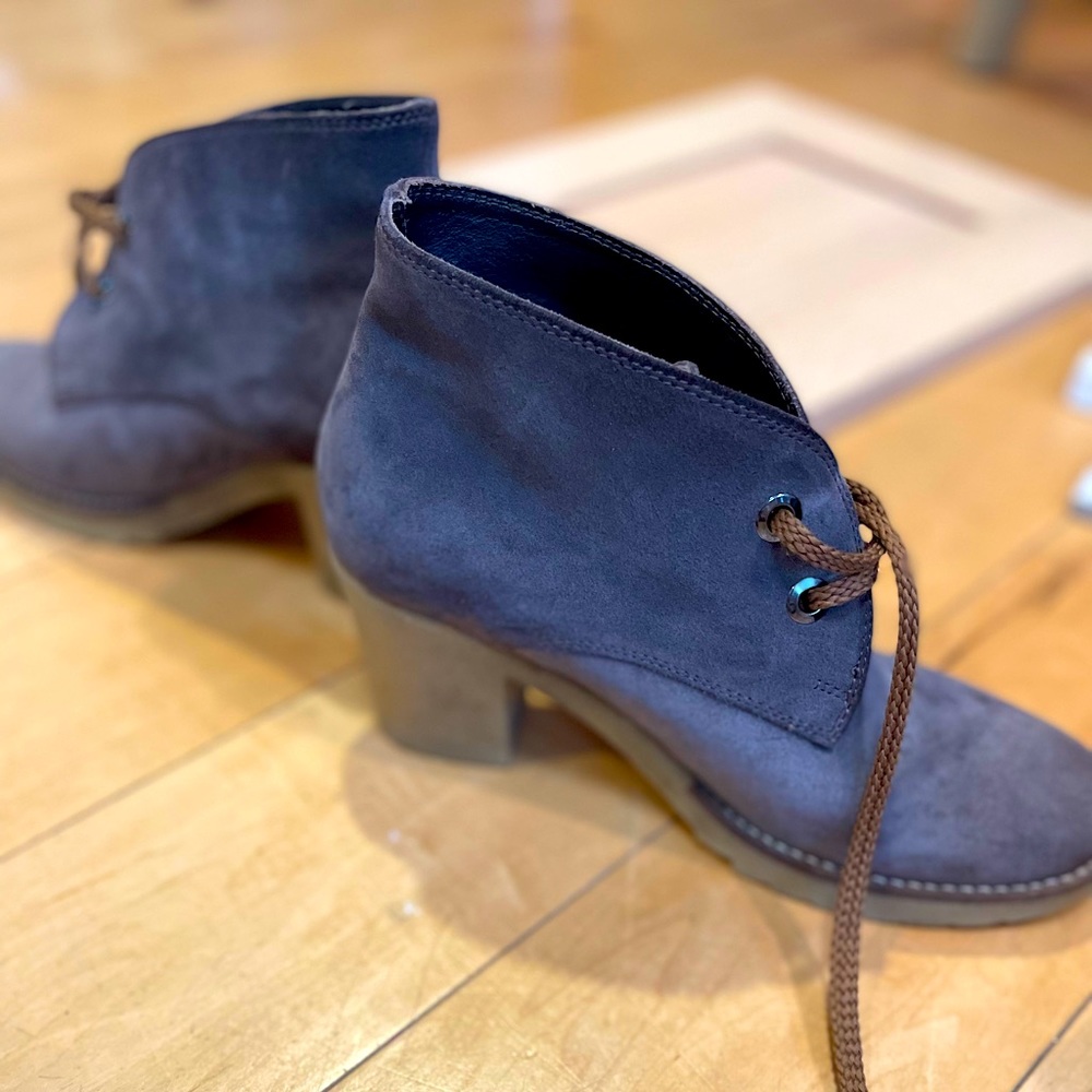 Barney’s Boots